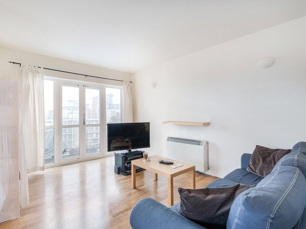 Property photo 2 of 11 Jetty Court