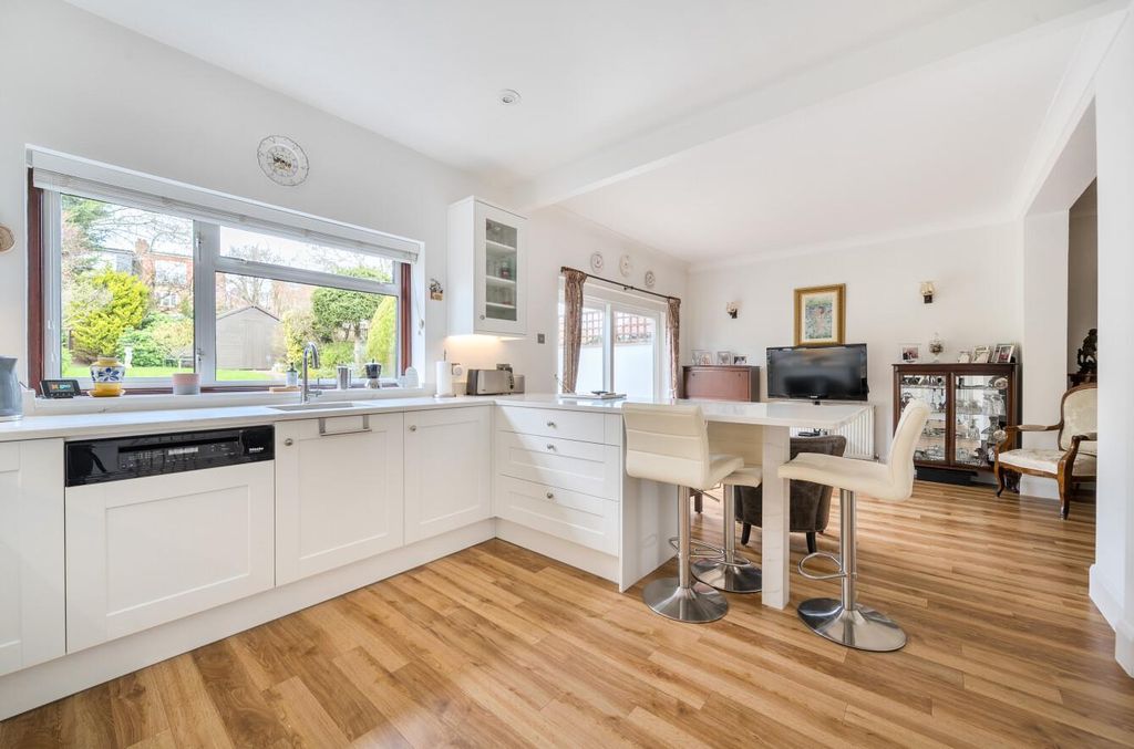 Property photo 3 of 20 1430556-7-69B2810B11Dfc.Jpg