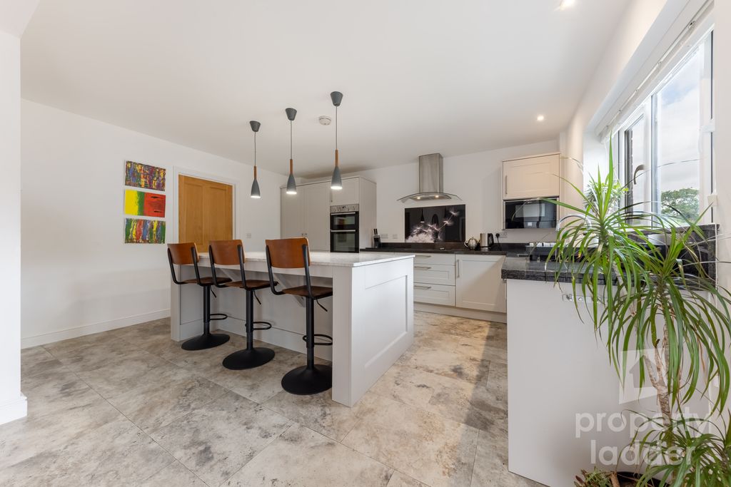 Property photo 3 of 27 Pl-14