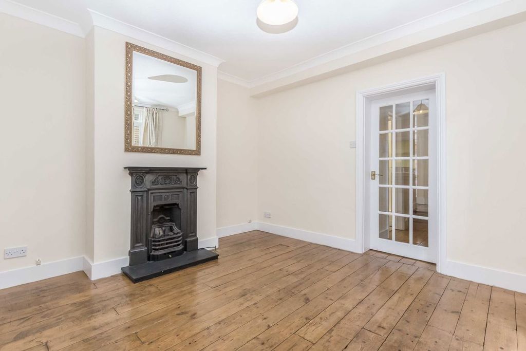 Property photo 3 of 7