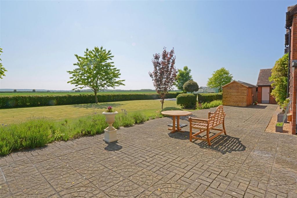 Property photo 3 of 12 Picture No. 12