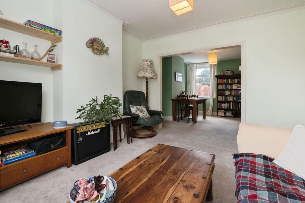 Property photo 3 of 16 Photo