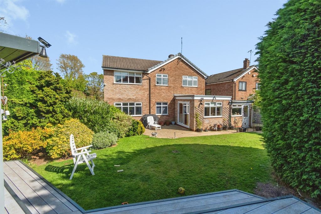 Property photo 2 of 17