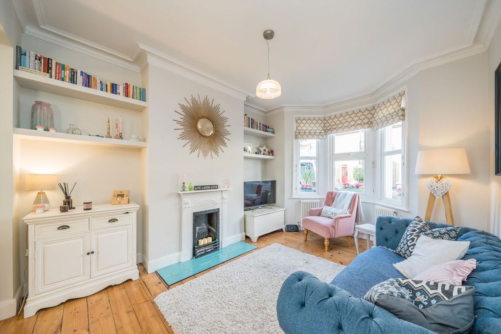 Property photo 2 of 10