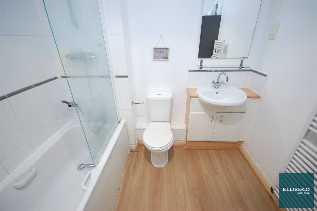 Property photo 3 of 9 Picture No. 31