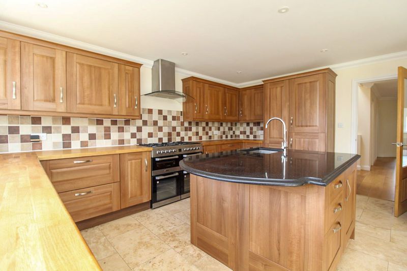 Property photo 2 of 16 Photo 22