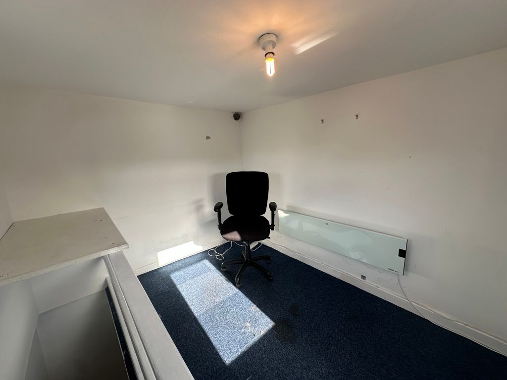 Property photo 2 of 6 Photo 2