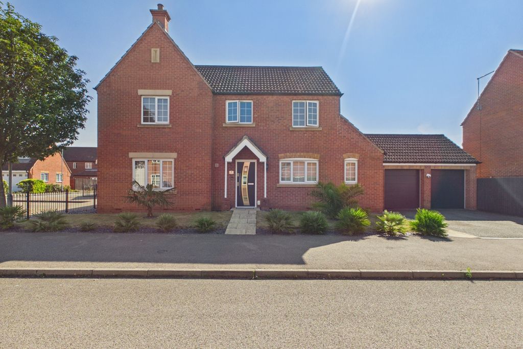 Property photo 1 of 38 Ewemove - Spalding - Nursery Way - Front Of House
