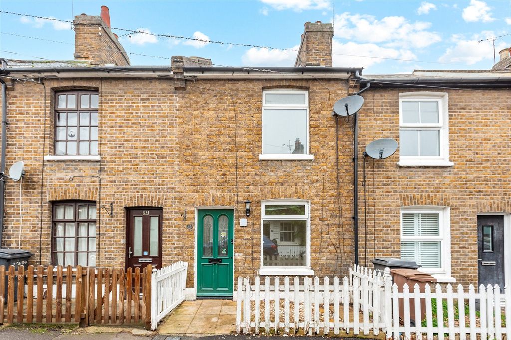 Property photo 1 of 11 Front