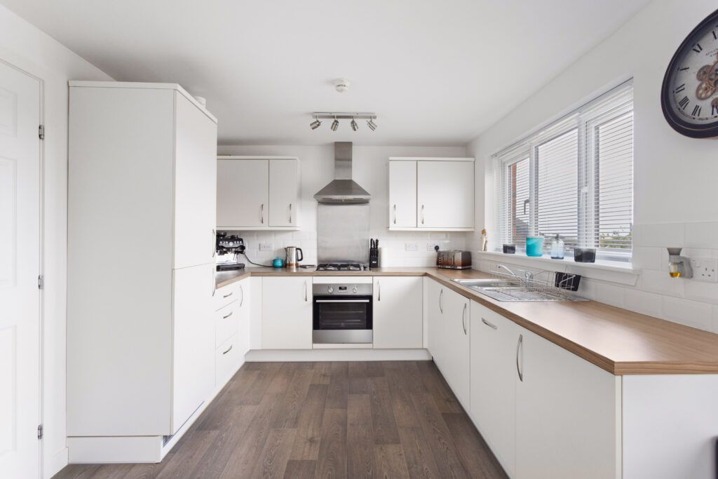 Property photo 2 of 34