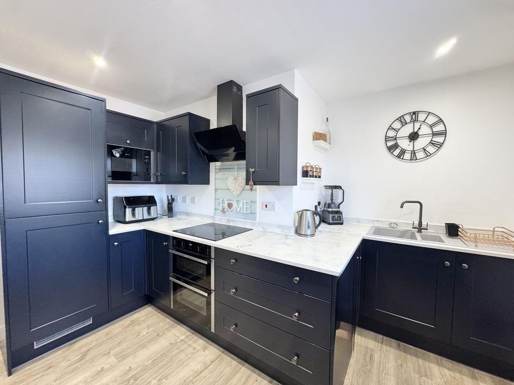 Additional image 6 of 2 bed flat for saleBakery Close, Cosby, Leicester LE9