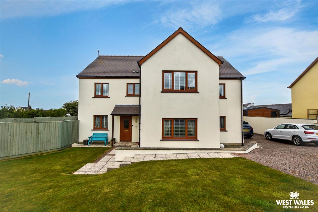 Property photo 1 of 28 29_Blurred.Jpg