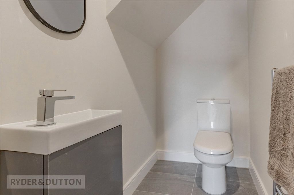 Property photo 3 of 30 Downstairs W/C
