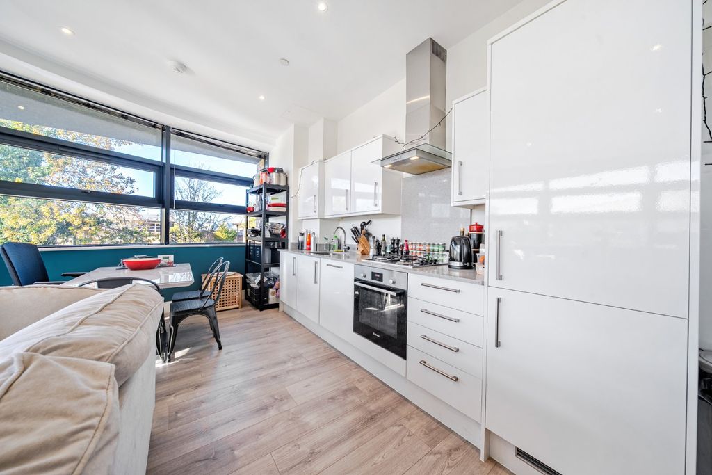 Property photo 3 of 16 Kitchen Area