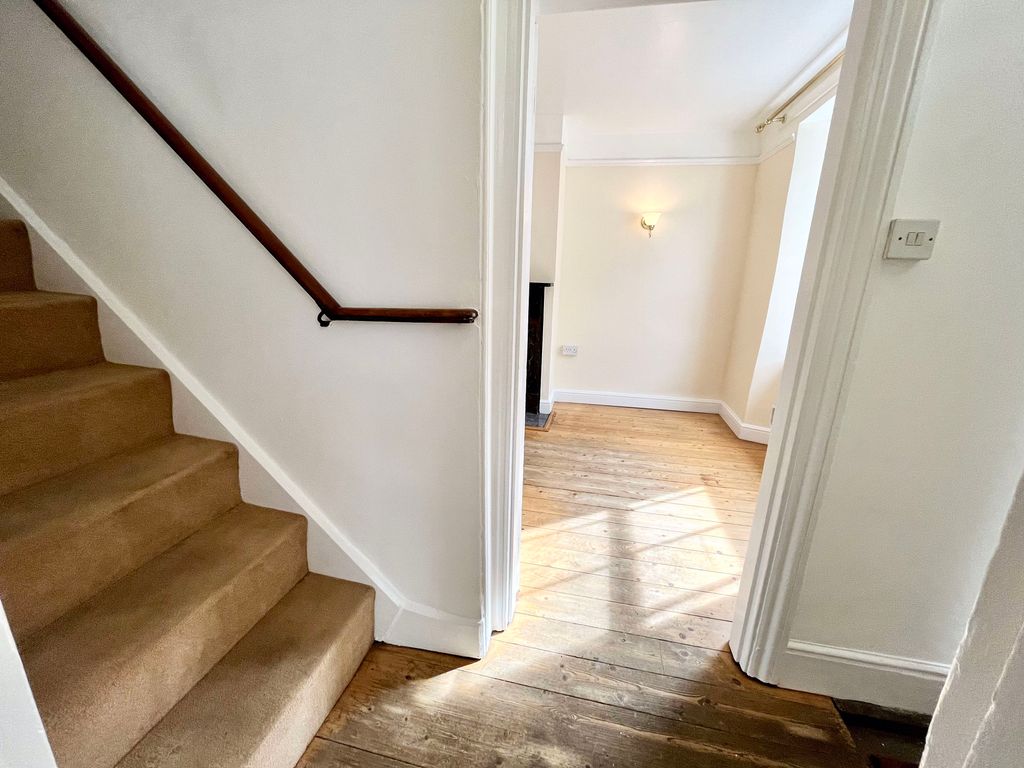 Property photo 3 of 12 Image00007.Jpg