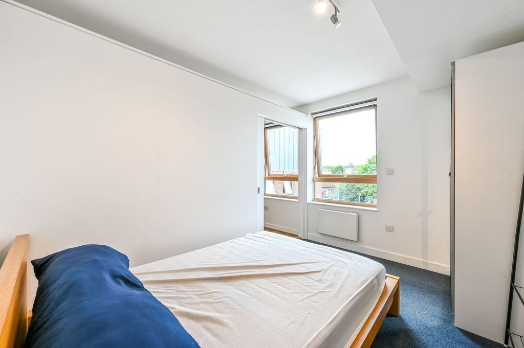 Property photo 3 of 7