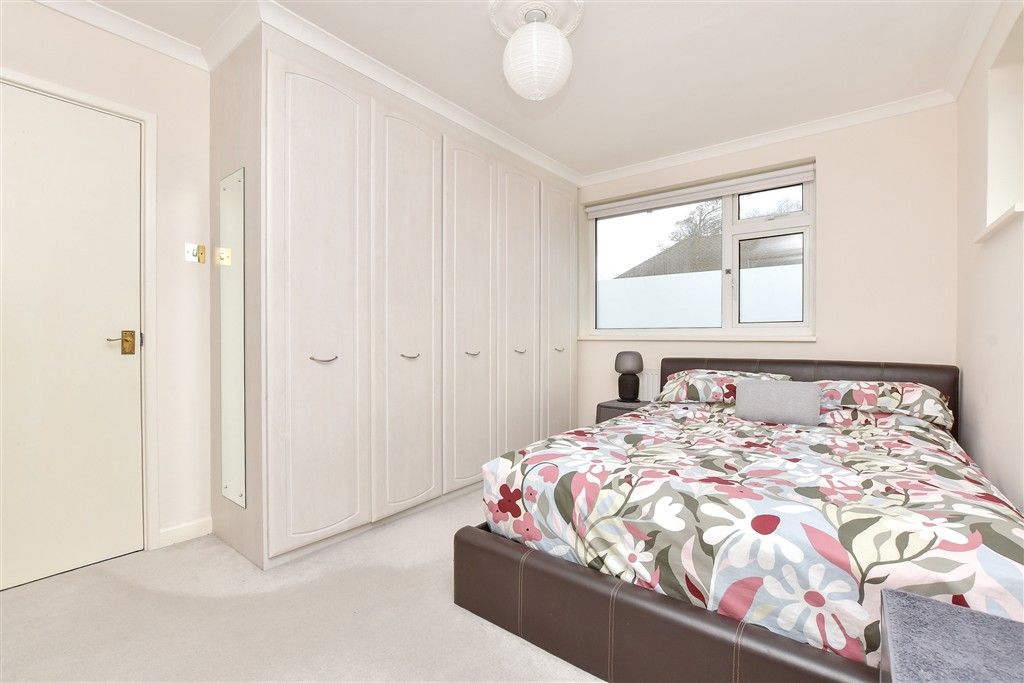 Property photo 3 of 10 Bedroom 1