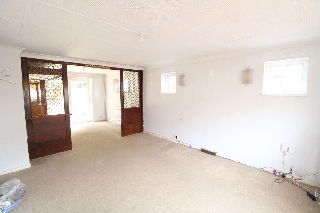 Property photo 3 of 18 Img_8940