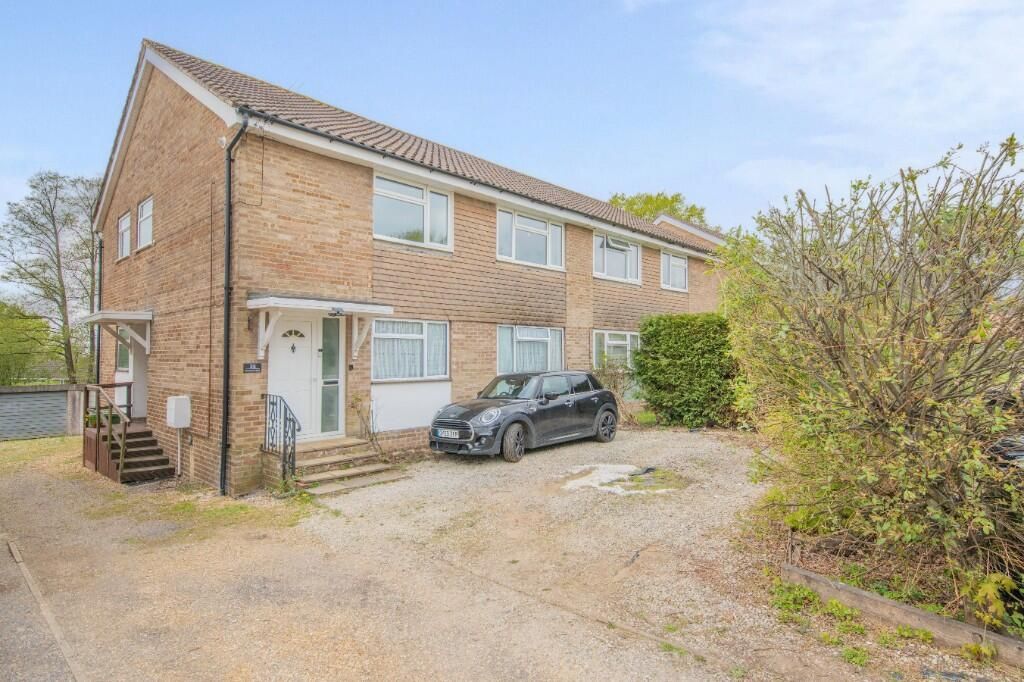 Property photo 1 of 10 Front