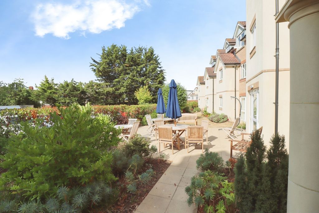 Property photo 2 of 18 Pbox-Img.Jpg