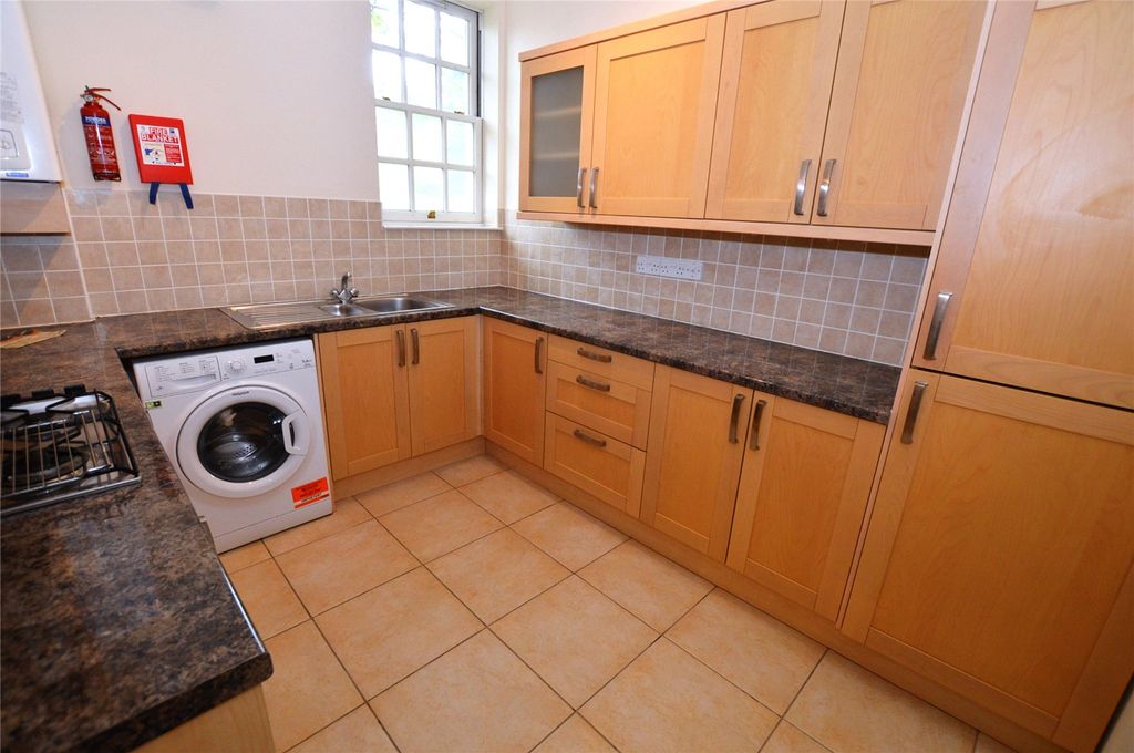 Property photo 2 of 12 Picture No. 04