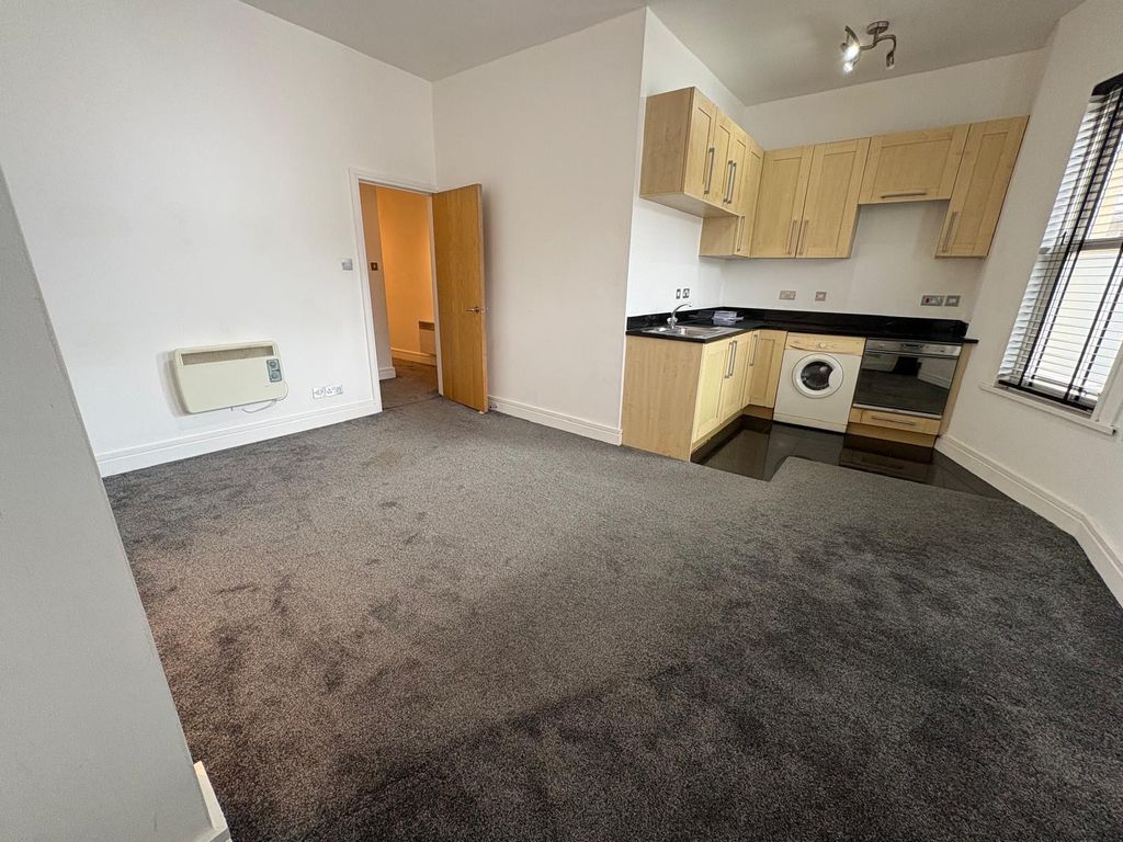 Property photo 3 of 8 Image