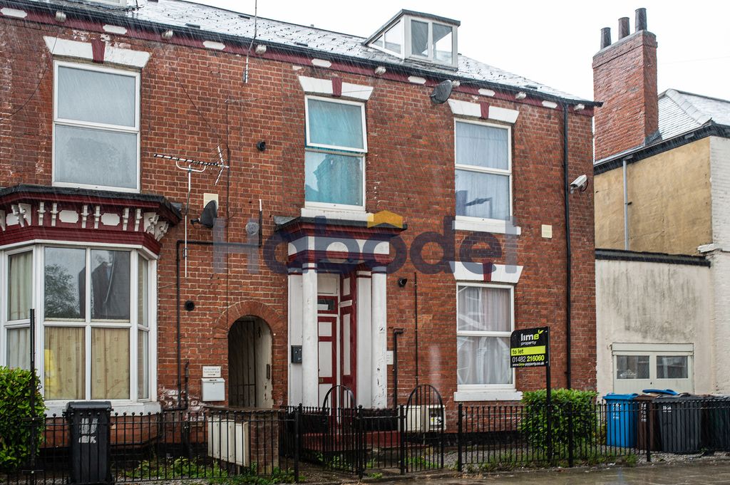 Property photo 3 of 5