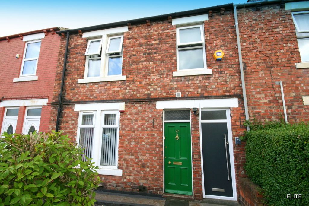 Property photo 2 of 9