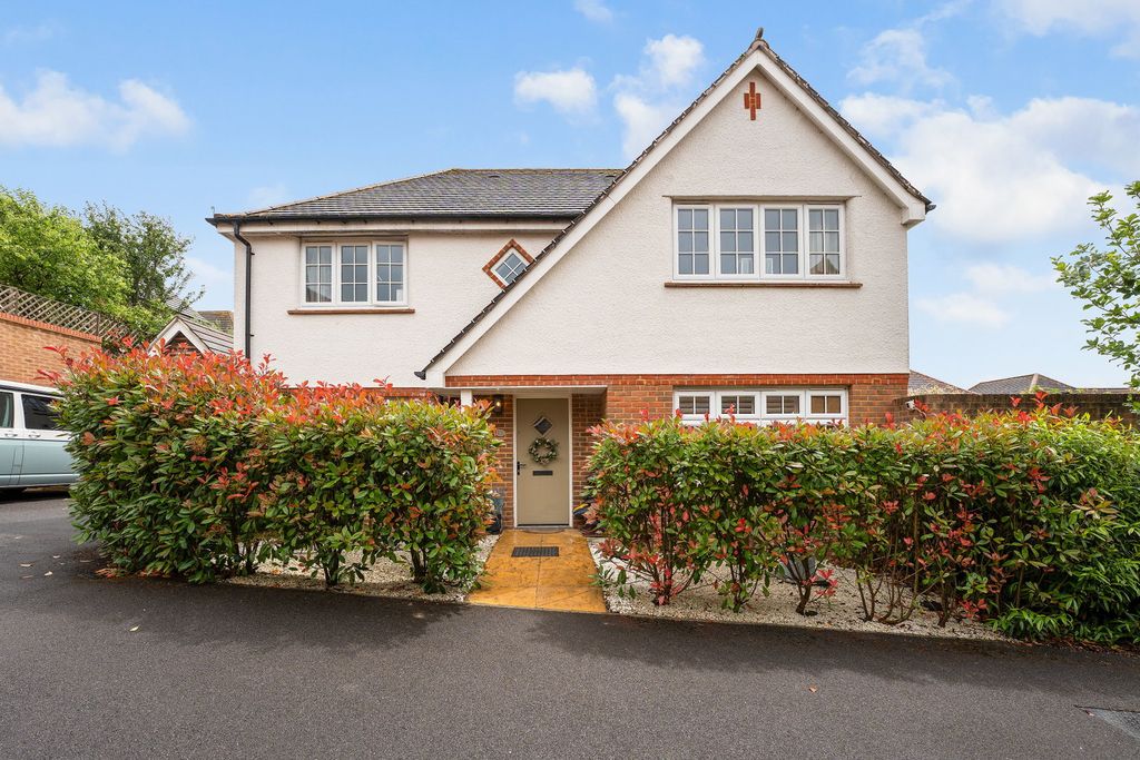 Property photo 1 of 22