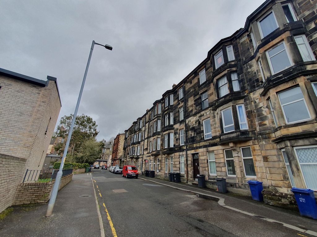 Property photo 2 of 8 2