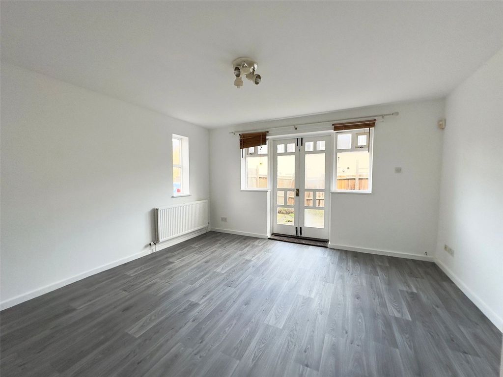 Property photo 2 of 15 Picture 2