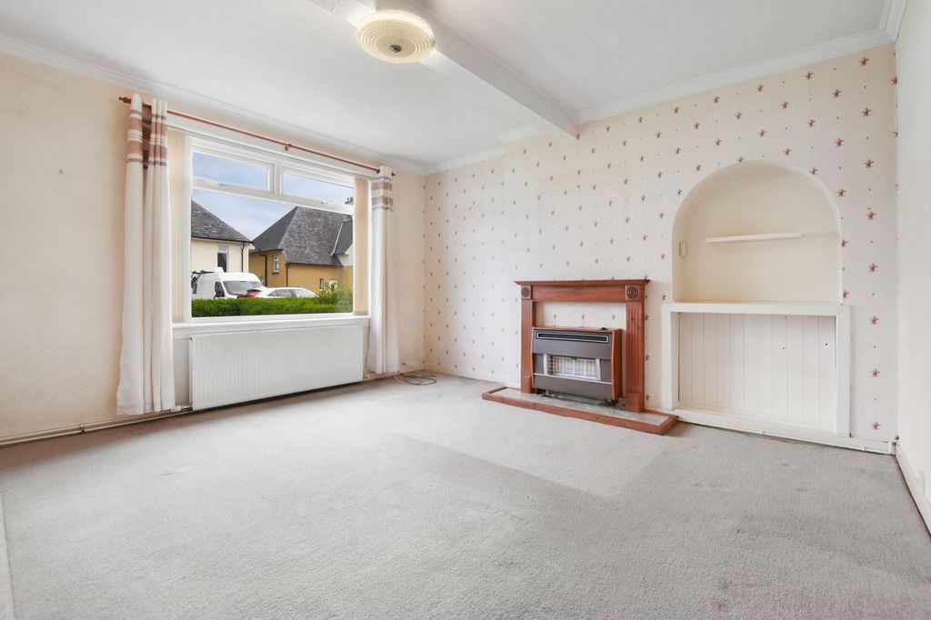 Property photo 2 of 24