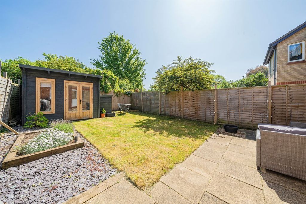 Property photo 2 of 7