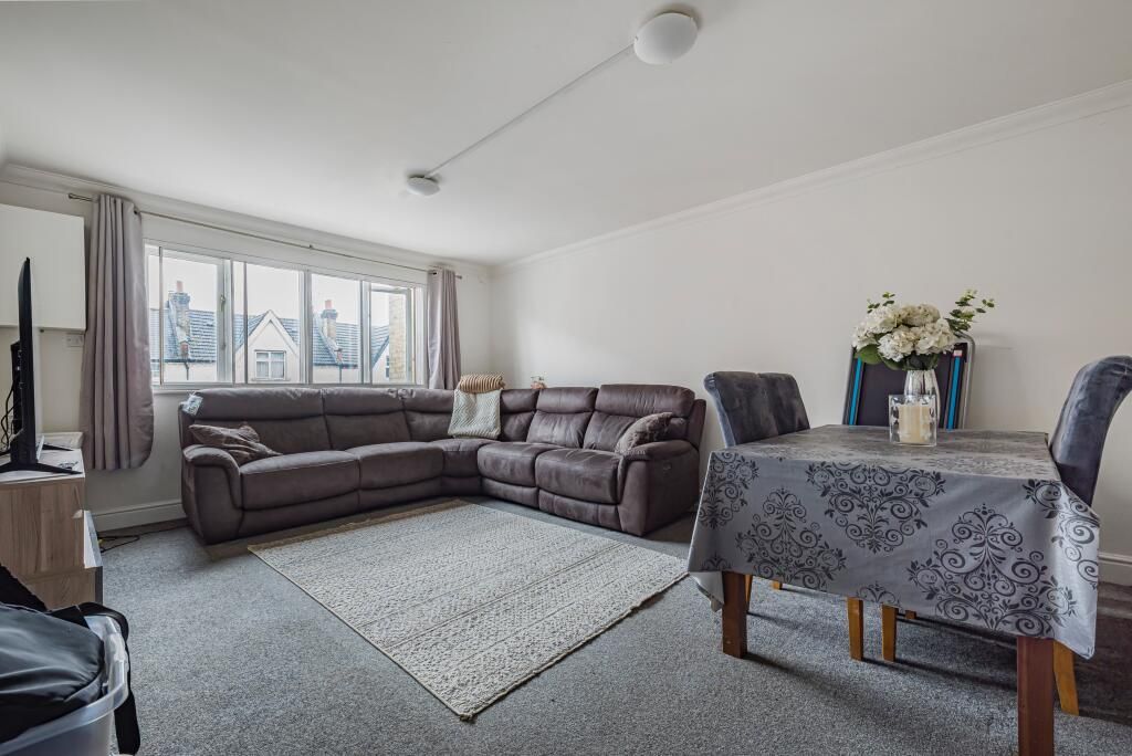 Property photo 3 of 11 F1092d054650458F80c8B7Cfb1Fd0762