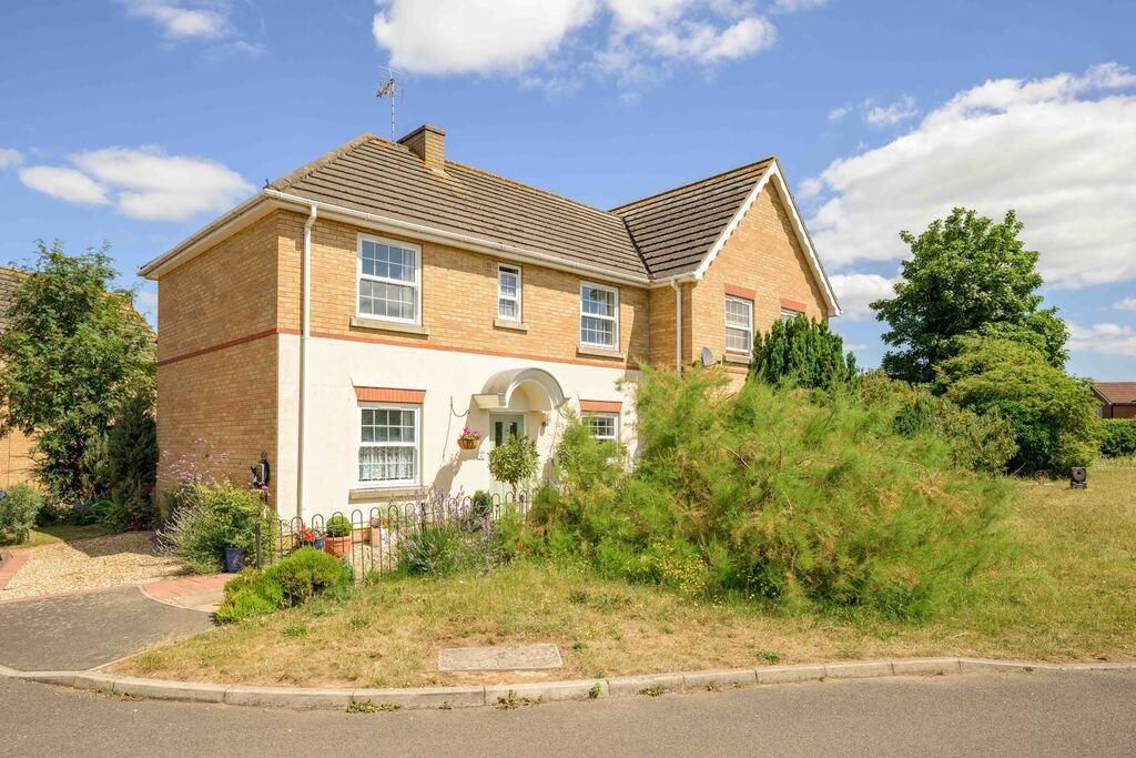 Property photo 1 of 18