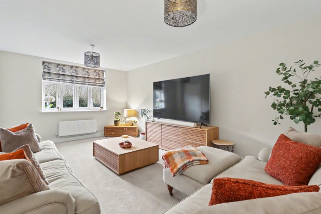 Property photo 3 of 19 Living Room