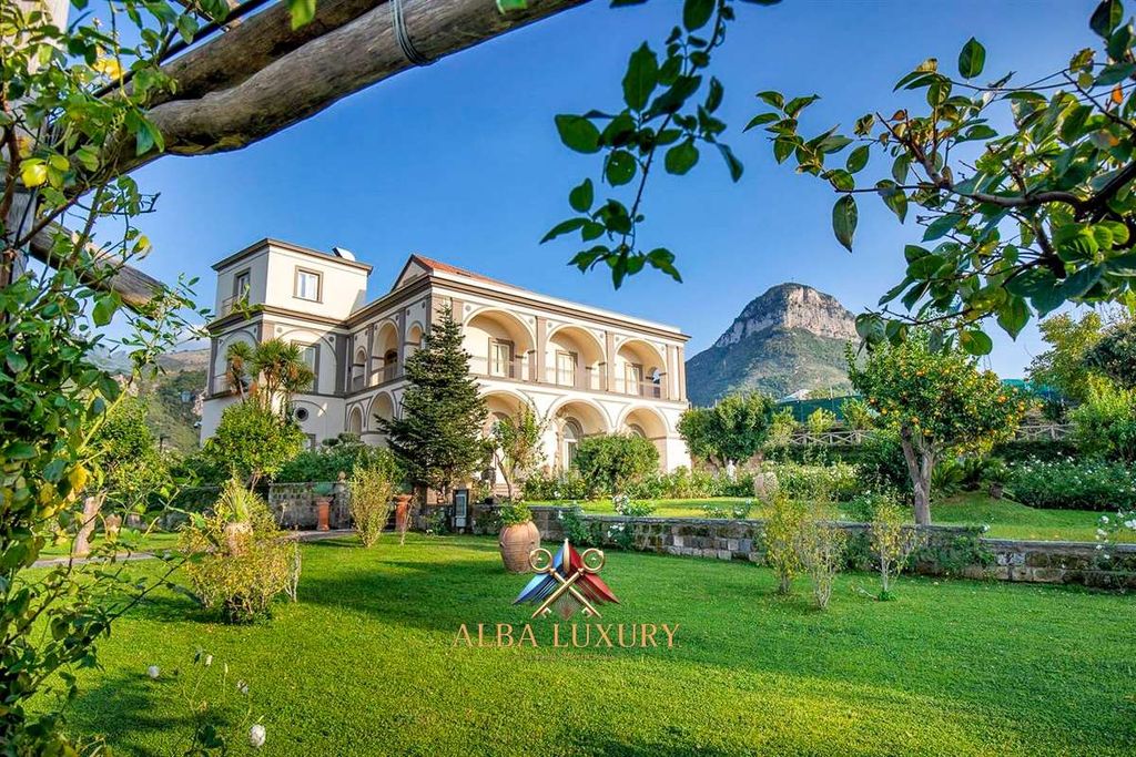 Property photo 2 of 41