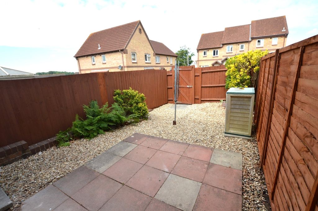 Property photo 2 of 10 Garden