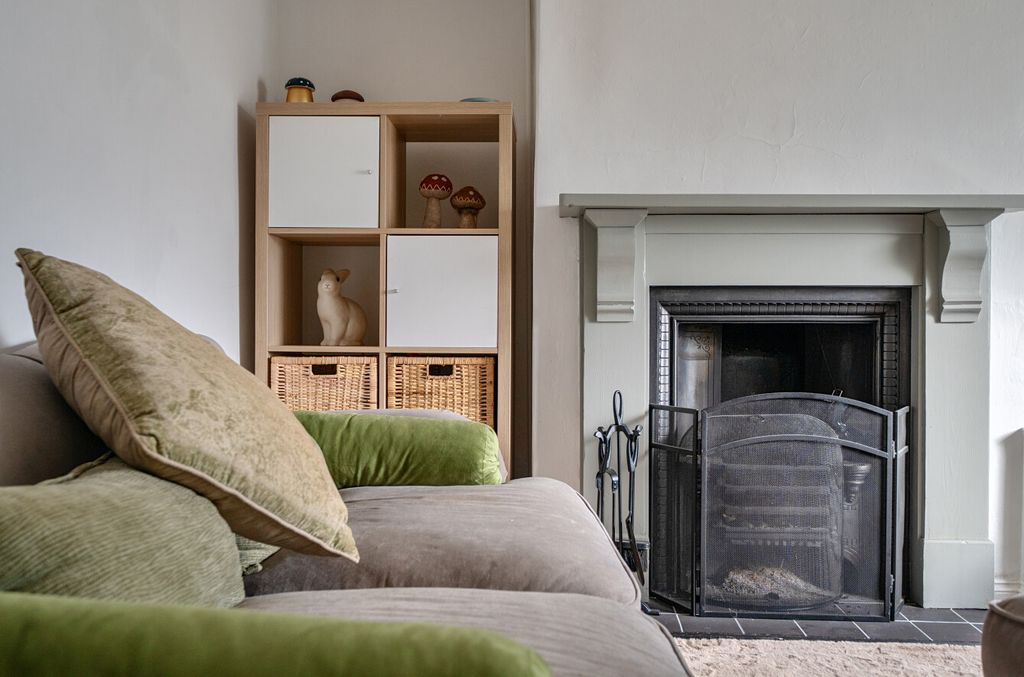 Property photo 3 of 14 Living Room