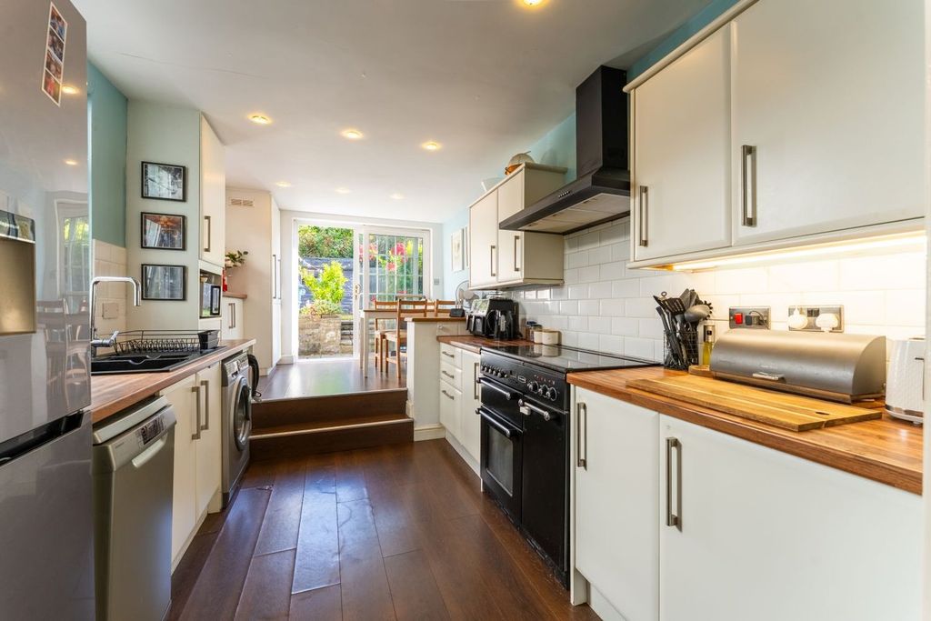 Additional image 7 of 3 bed terraced house for saleGrosvenor Road, Abergavenny NP7