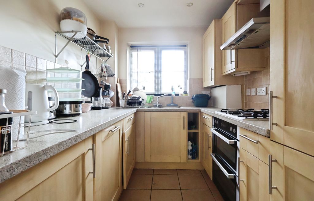 Property photo 2 of 22