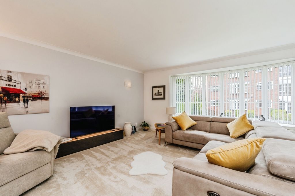 Property photo 3 of 17 Pbox-Img.Jpg