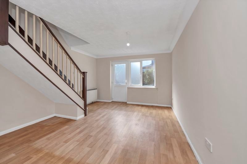 Property photo 2 of 10 Sitting/Dining Room