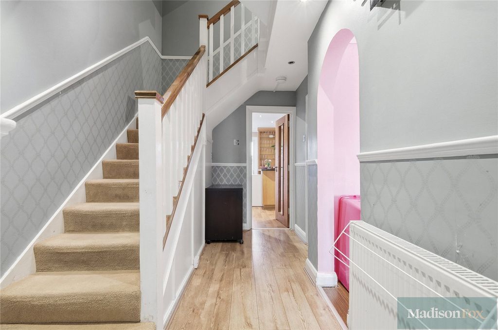 Property photo 2 of 30 Picture No. 07