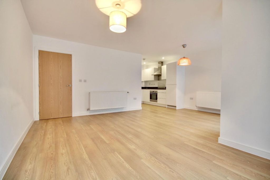 Property photo 1 of 10 68256C81-8B4D-4E80-B137-A0Bfff052Ef8_1_201_A.Jpeg