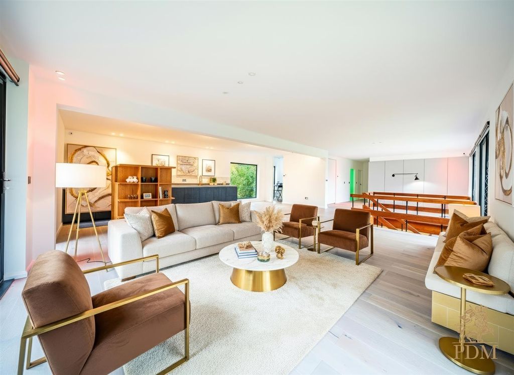 Property photo 2 of 54 8 Fern Close, Bramcote, Nottingham, Ng9 3Df