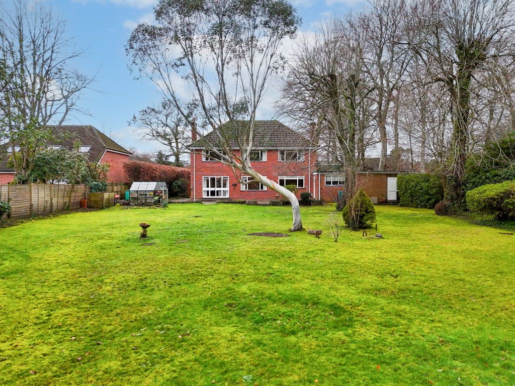 Property photo 3 of 19