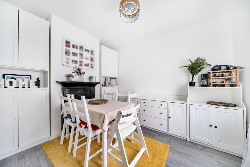 Property photo 2 of 13 1-69660A1F210F4-1380295-11-69652Ac8255ba-1.Jpg