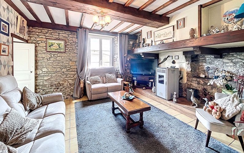 Property photo 3 of 17 Photo 3