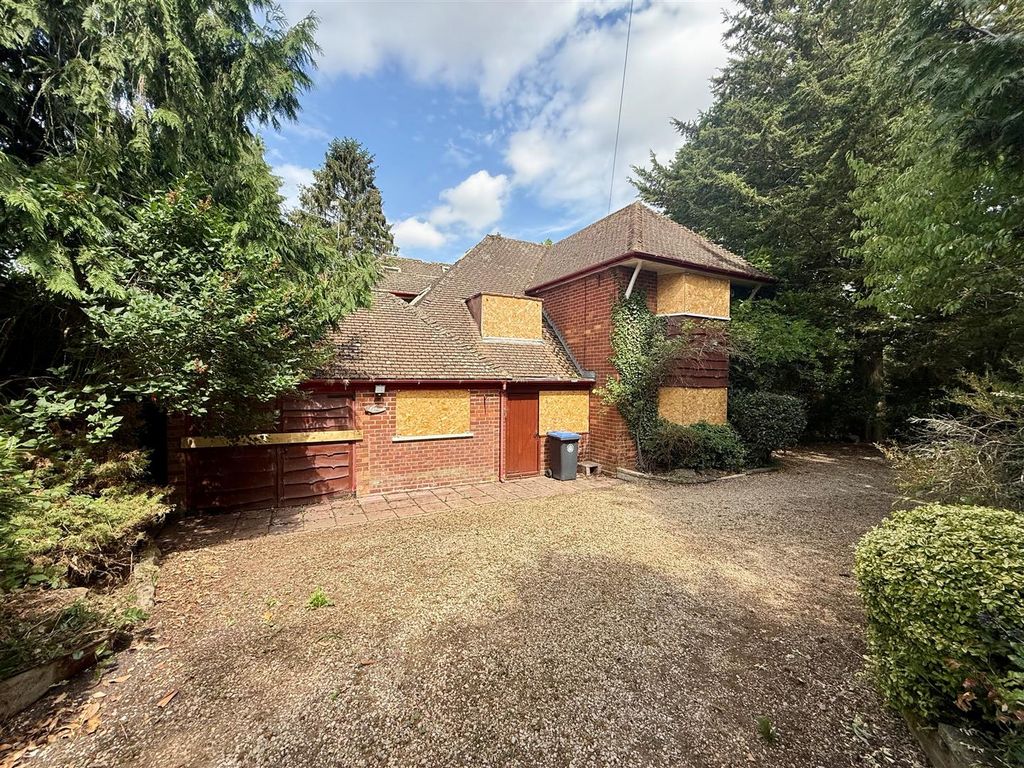 Property photo 1 of 12